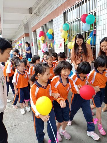 萌娃出游乐无穷 一一淅川县第三小学庆六一游园活动.