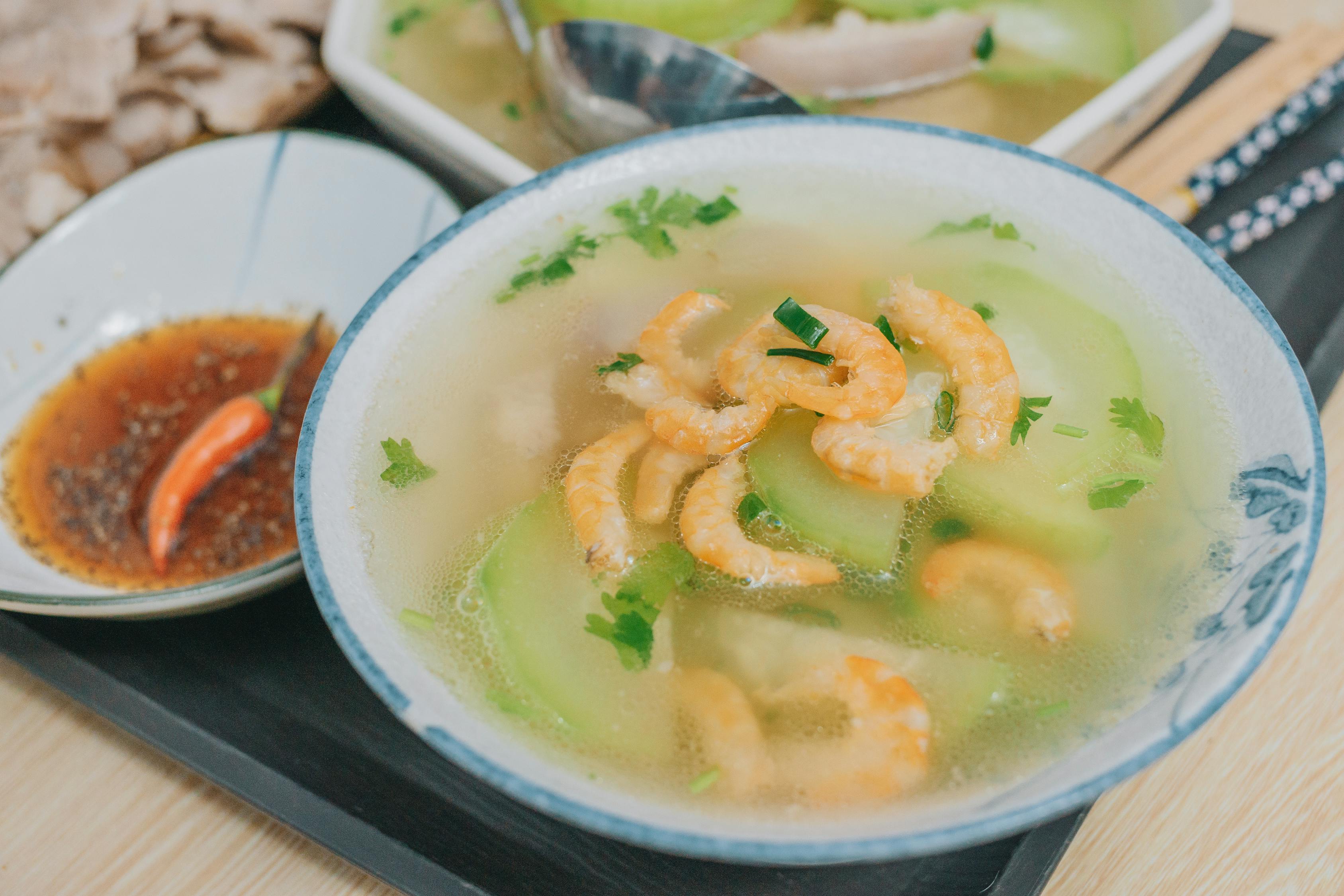 探秘中国美食文化，酸汤子，一碗历史与味道交织的东北民间美味